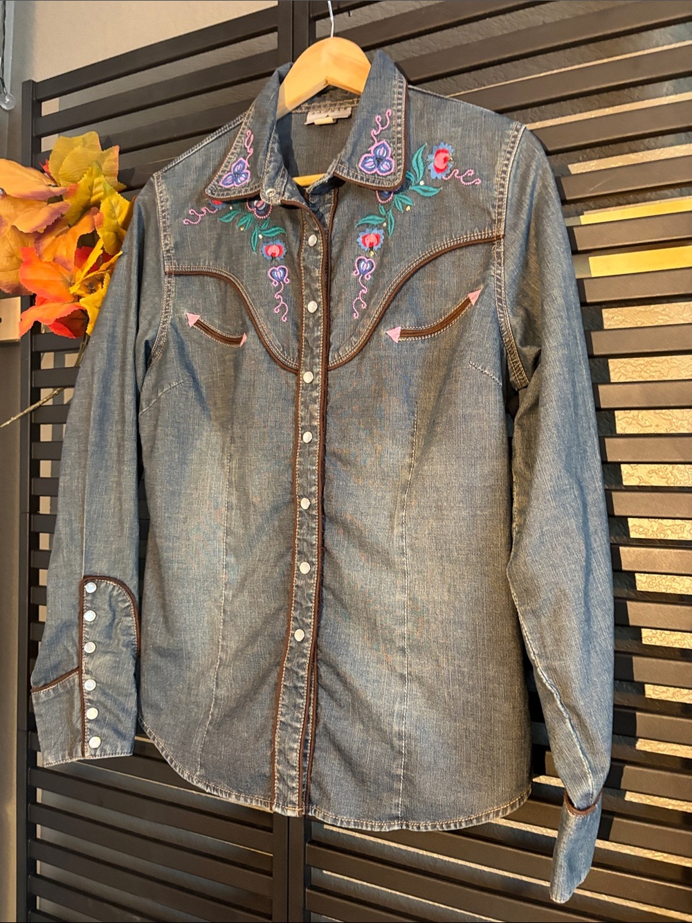 Lawman Embroidered Denim Western Button-Down Shirt - Blue